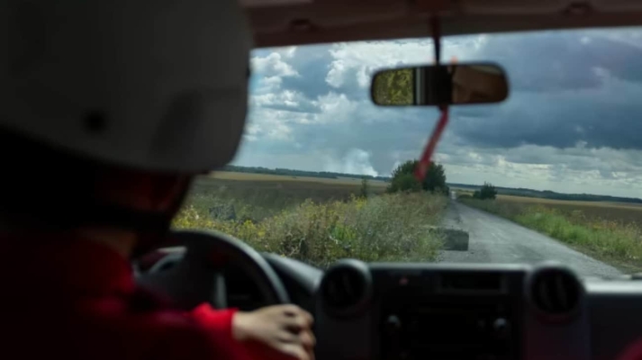 Генштаб закликав українців та іноземців не проникати в зони бойових дій без дозволу 