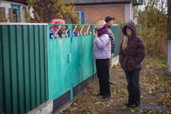 Орнаменти й мережива: вікна, якими дивляться на світ хати Онуфріївської громади