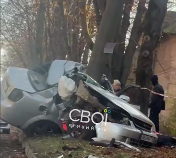 Автівко розірвало на частини: у Кривому Розі трапилася смертельна ДТП