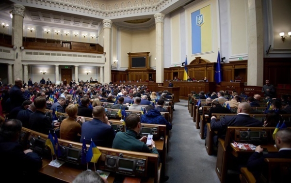 Ціни на цигарки зростуть: Рада підвищила акцизи