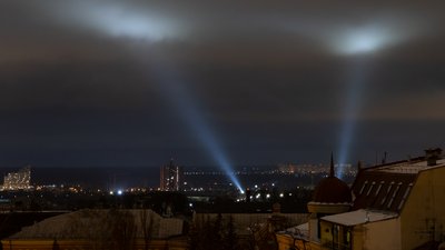 Вночі лунали вибухи на Київщині і в Луцьку. Також інші новини ранку неділі 9 лютого