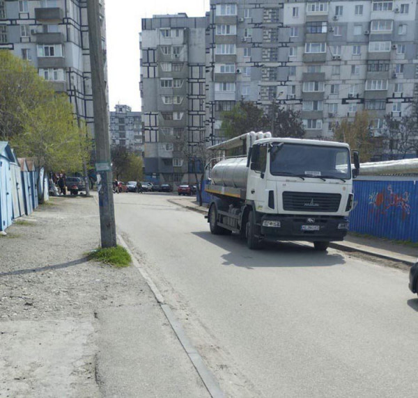 Водоканал пояснив причину появи ржавої води у кранах мешканців Лівобережного-3